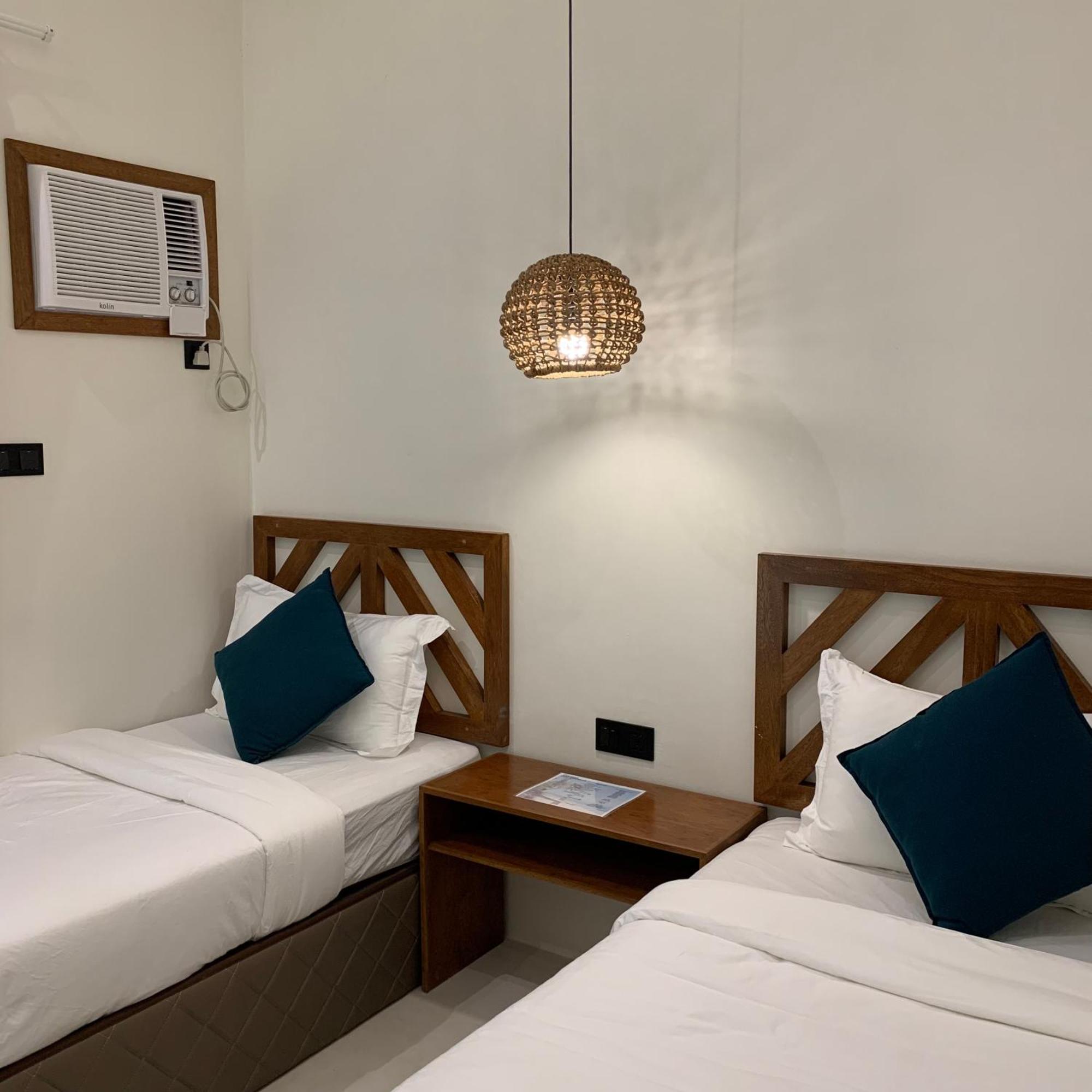 Bahandi Hotel 卢纳将军城 外观 照片