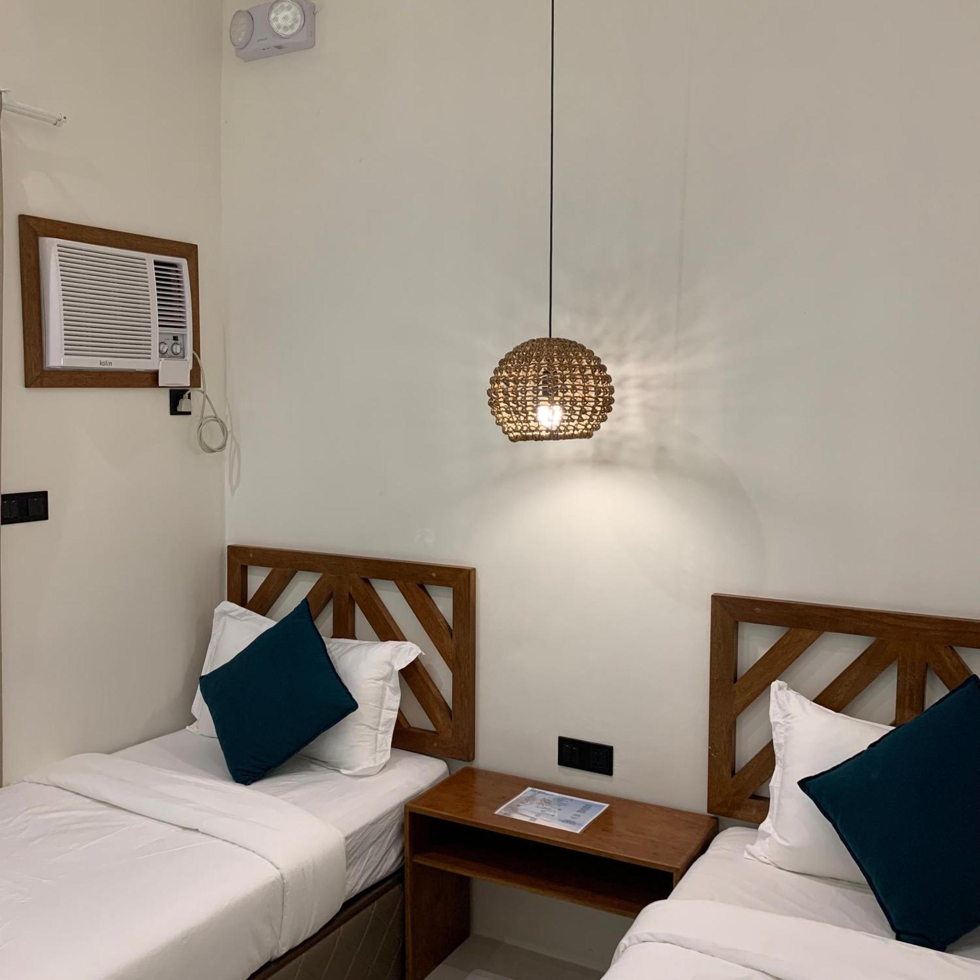 Bahandi Hotel 卢纳将军城 外观 照片